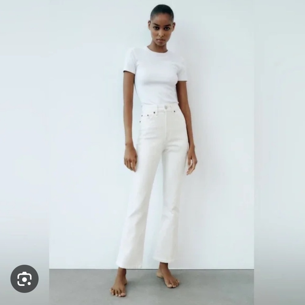 ZARA NWT High Rise Ankle Length Jeans in color Stovepipe Size 2